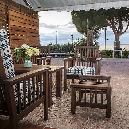 Me Gusta Suite By The Sea Anavyssos Exterior foto